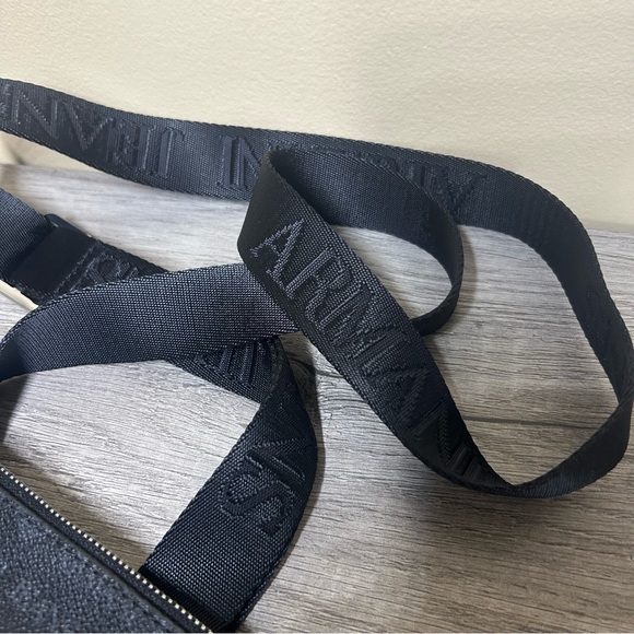 New Armani Exchange Men’s Crossbody Bag - Picture 2 of 4